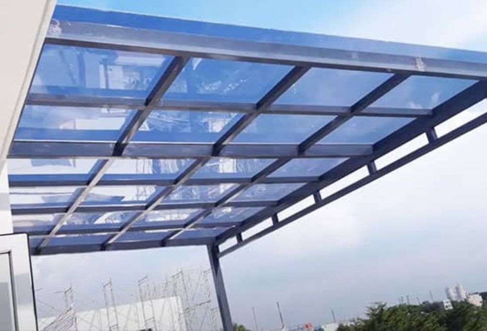 Các loại tôn nhựa phẳng lợp mái lấy sáng phổ biến hiện nay
